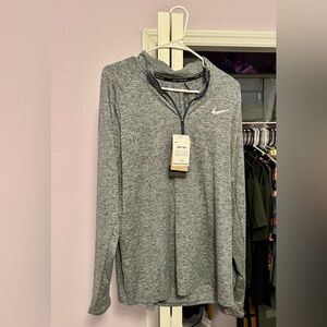 Nike Running UPF40+ Lightweight 1/4 Zip Gray Jacket. Mens Large. NWT